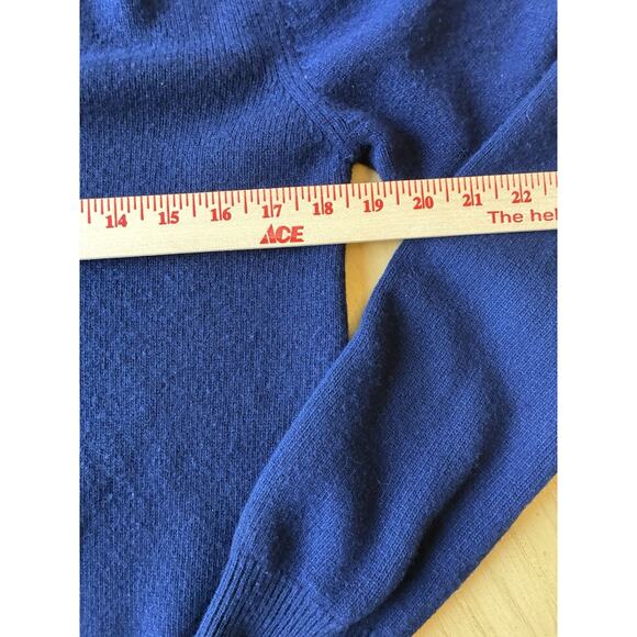 VTG Bloomingdale's 100% Cashmere V-Neck Sweater Golfing Sporty Blue Hong Kong S - Picture 6 of 11